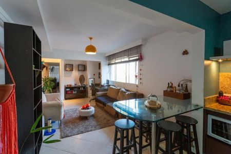 Apartamento à venda com 67m², 1 quarto e 1 vagaFoto 02