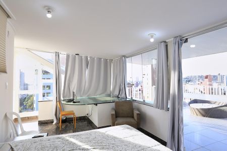 Apartamento à venda com 350m², 4 quartos e 2 vagas Apartamento à venda com 350m², 4 quartos e 2 vagasSuíte 1