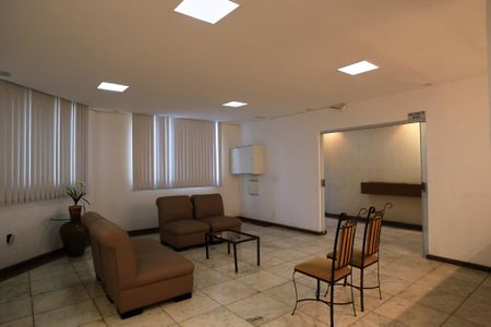Apartamento à venda com 350m², 4 quartos e 2 vagas Apartamento à venda com 350m², 4 quartos e 2 vagasÁrea comum - Salão de festas