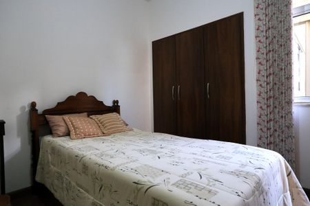 Apartamento à venda com 350m², 4 quartos e 2 vagas Apartamento à venda com 350m², 4 quartos e 2 vagasQuarto 1