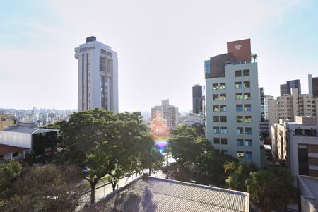 Apartamento à venda com 350m², 4 quartos e 2 vagas Apartamento à venda com 350m², 4 quartos e 2 vagasVista da Sala