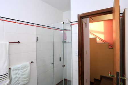 Apartamento à venda com 350m², 4 quartos e 2 vagas Apartamento à venda com 350m², 4 quartos e 2 vagasBanheiro