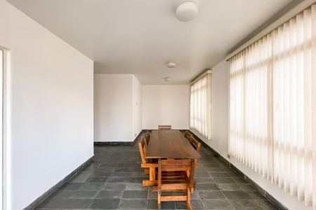 Apartamento para alugar com 55m², 1 quarto e 1 vagaÁrea comum - Salão de festas