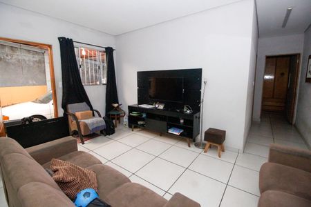 Casa à venda com 100m², 2 quartos e 3 vagasSala/Cozinha