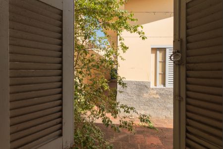 Casa à venda com 250m², 3 quartos e 3 vagasCasa 2- Quarto