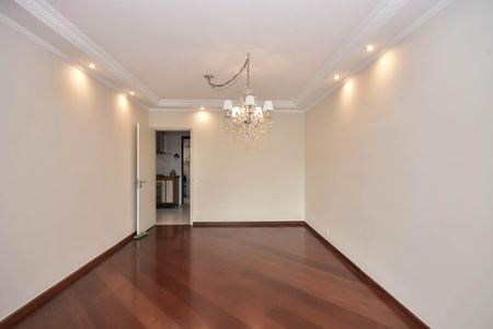 Apartamento para alugar com 198m², 3 quartos e 3 vagas Apartamento para alugar com 198m², 3 quartos e 3 vagasSala de Jantar