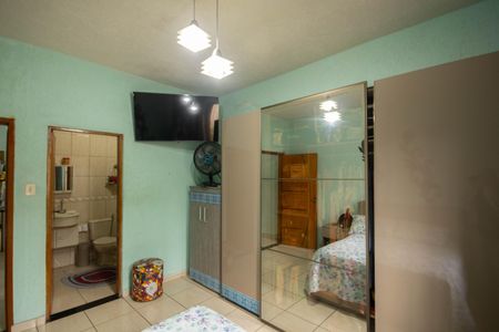 Casa à venda com 240m², 2 quartos e 4 vagas Casa à venda com 240m², 2 quartos e 4 vagasSuíte 1