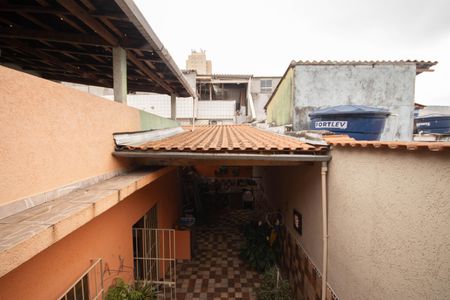 Casa à venda com 240m², 2 quartos e 4 vagas Casa à venda com 240m², 2 quartos e 4 vagasQuintal