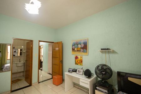 Casa à venda com 240m², 2 quartos e 4 vagas Casa à venda com 240m², 2 quartos e 4 vagasSuíte 2