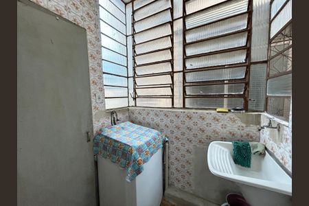 Apartamento à venda com 85m², 2 quartos e 2 vagasÁrea de Serviço