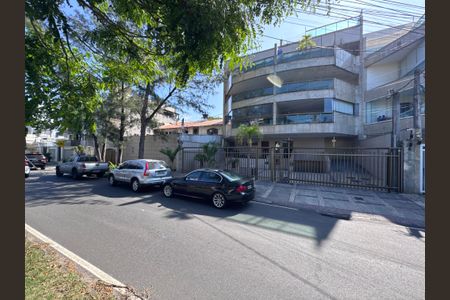 Apartamento à venda com 645m², 4 quartos e 3 vagasFachada