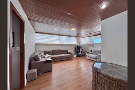 Apartamento à venda com 645m², 4 quartos e 3 vagasSala 2