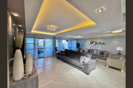 Apartamento à venda com 645m², 4 quartos e 3 vagasSala