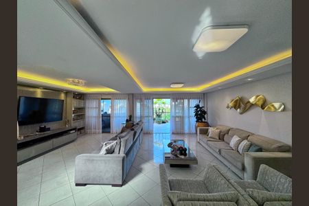 Apartamento à venda com 645m², 4 quartos e 3 vagasSala