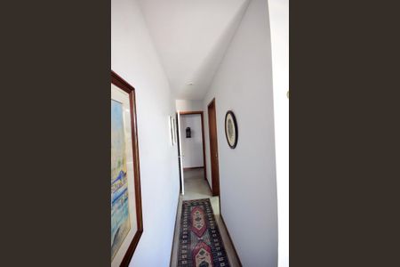 Apartamento à venda com 204m², 2 quartos e 3 vagasCorredor 