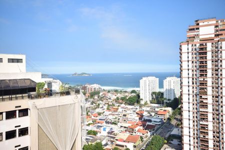 Apartamento à venda com 204m², 2 quartos e 3 vagasVista Terraço