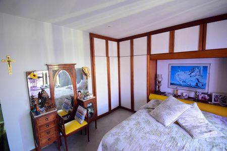 Apartamento à venda com 204m², 2 quartos e 3 vagasQuarto 