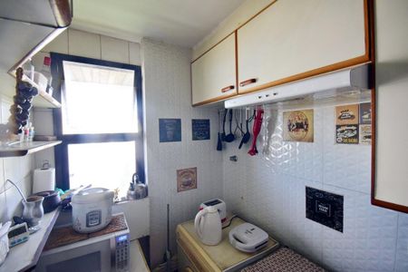 Apartamento à venda com 204m², 2 quartos e 3 vagasCozinha