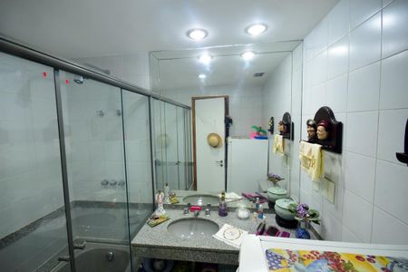 Apartamento à venda com 204m², 2 quartos e 3 vagas2° Andar - Banheiro