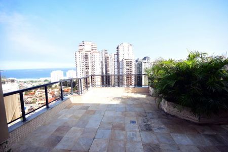 Apartamento à venda com 204m², 2 quartos e 3 vagasTerraço