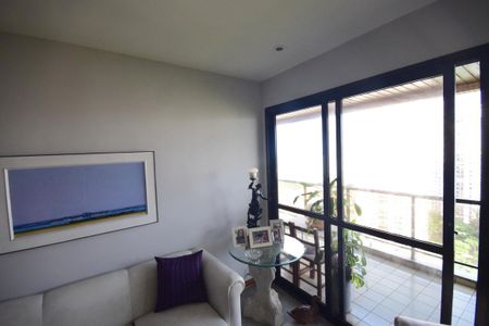 Apartamento à venda com 204m², 2 quartos e 3 vagasSala