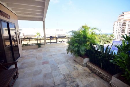 Apartamento à venda com 204m², 2 quartos e 3 vagasTerraço