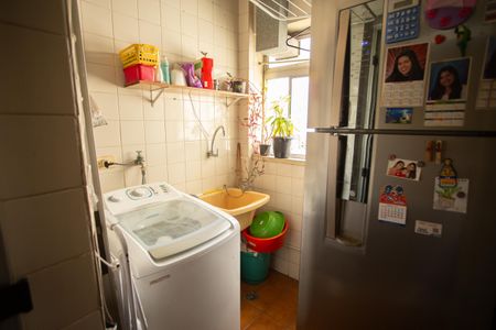 Apartamento para alugar com 74m², 2 quartos e 1 vagaÁrea de Serviço