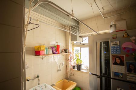 Apartamento para alugar com 74m², 2 quartos e 1 vagaÁrea de Serviço