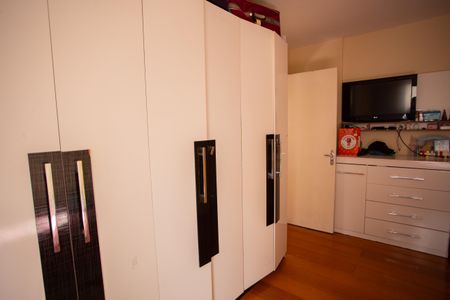 Apartamento para alugar com 74m², 2 quartos e 1 vagaQuarto 1