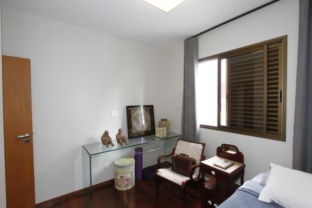 Apartamento à venda com 144m², 4 quartos e 3 vagasQuarto 3