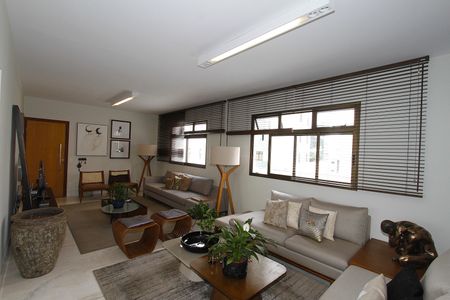 Apartamento à venda com 144m², 4 quartos e 3 vagasSala