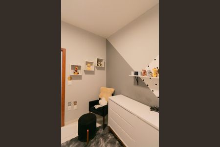 Casa à venda com 350m², 3 quartos e 4 vagas Casa à venda com 350m², 3 quartos e 4 vagasQuarto 2