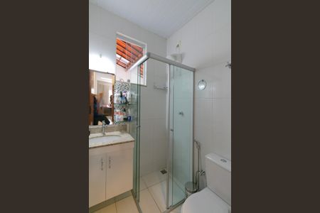 Casa à venda com 350m², 3 quartos e 4 vagas Casa à venda com 350m², 3 quartos e 4 vagasBanheiro 2