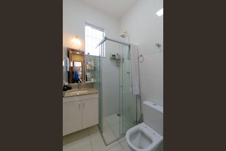 Casa à venda com 350m², 3 quartos e 4 vagas Casa à venda com 350m², 3 quartos e 4 vagasBanheiro Social