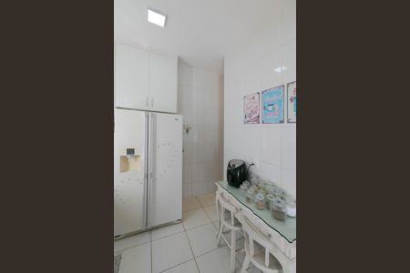 Casa à venda com 350m², 3 quartos e 4 vagas Casa à venda com 350m², 3 quartos e 4 vagasCozinha