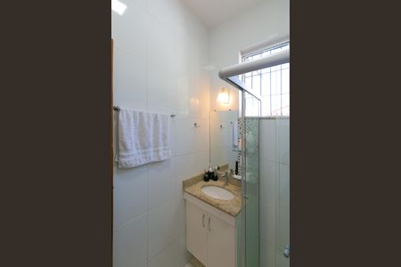 Casa à venda com 350m², 3 quartos e 4 vagas Casa à venda com 350m², 3 quartos e 4 vagasBanheiro Social