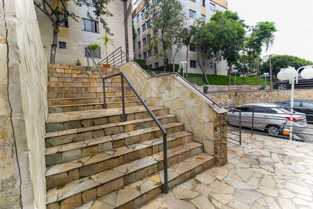Apartamento para alugar com 100m², 2 quartos e sem vagaÁrea comum