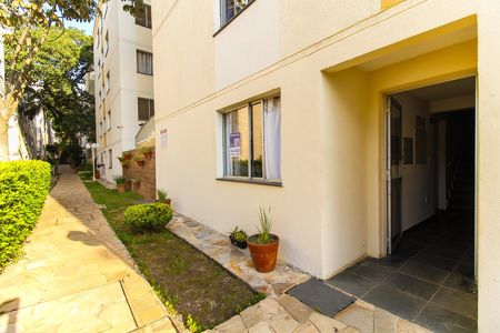 Apartamento para alugar com 100m², 2 quartos e sem vagaPlaquinha na janela