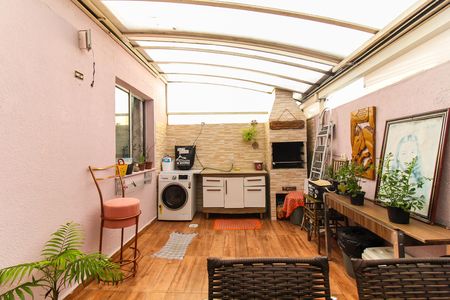 Apartamento para alugar com 100m², 2 quartos e sem vagaQuintal e Área de Serviço