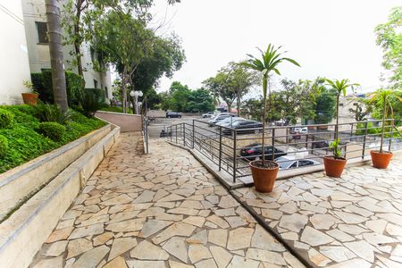 Apartamento para alugar com 100m², 2 quartos e sem vagaÁrea comum