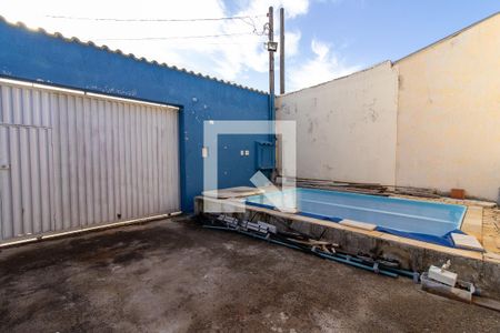 Casa à venda com 240m², 3 quartos e 8 vagas