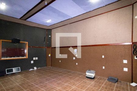 Casa à venda com 240m², 3 quartos e 8 vagas