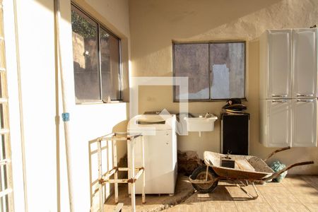 Casa à venda com 240m², 3 quartos e 8 vagas