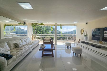 Apartamento para alugar com 135m², 2 quartos e 1 vaga Apartamento para alugar com 135m², 2 quartos e 1 vagaSala