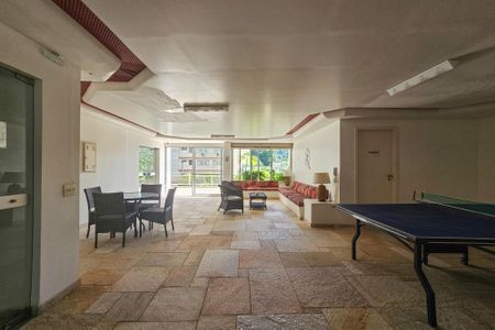 Apartamento para alugar com 135m², 2 quartos e 1 vaga Apartamento para alugar com 135m², 2 quartos e 1 vagaÁrea de Lazer