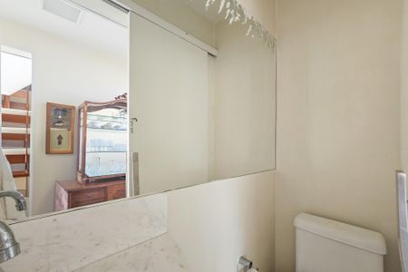 Apartamento para alugar com 135m², 2 quartos e 1 vaga Apartamento para alugar com 135m², 2 quartos e 1 vagaBanheiro Social