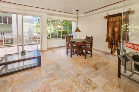 Apartamento para alugar com 135m², 2 quartos e 1 vaga Apartamento para alugar com 135m², 2 quartos e 1 vagaÁrea de Lazer