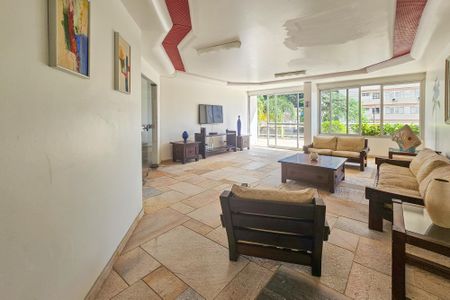 Apartamento para alugar com 135m², 2 quartos e 1 vaga Apartamento para alugar com 135m², 2 quartos e 1 vagaÁrea de Lazer