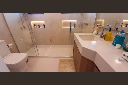 Apartamento à venda com 115m², 3 quartos e 2 vagasBanheiro da Suíte 1