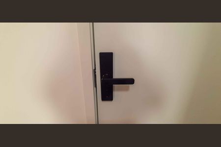 Apartamento à venda com 115m², 3 quartos e 2 vagasFechadura Eletrônica da Área de Serviço